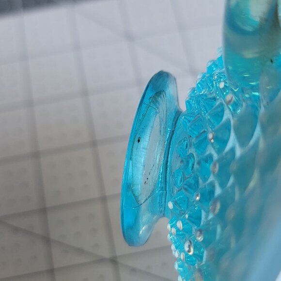 Vintage Fenton Art Glass Blue Opalescent Hobnail Trinket Candy Dish w/ Handles - Picture 5 of 6